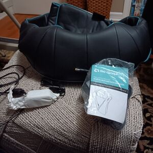 MO CUISHLE Black Neck and Back Massager